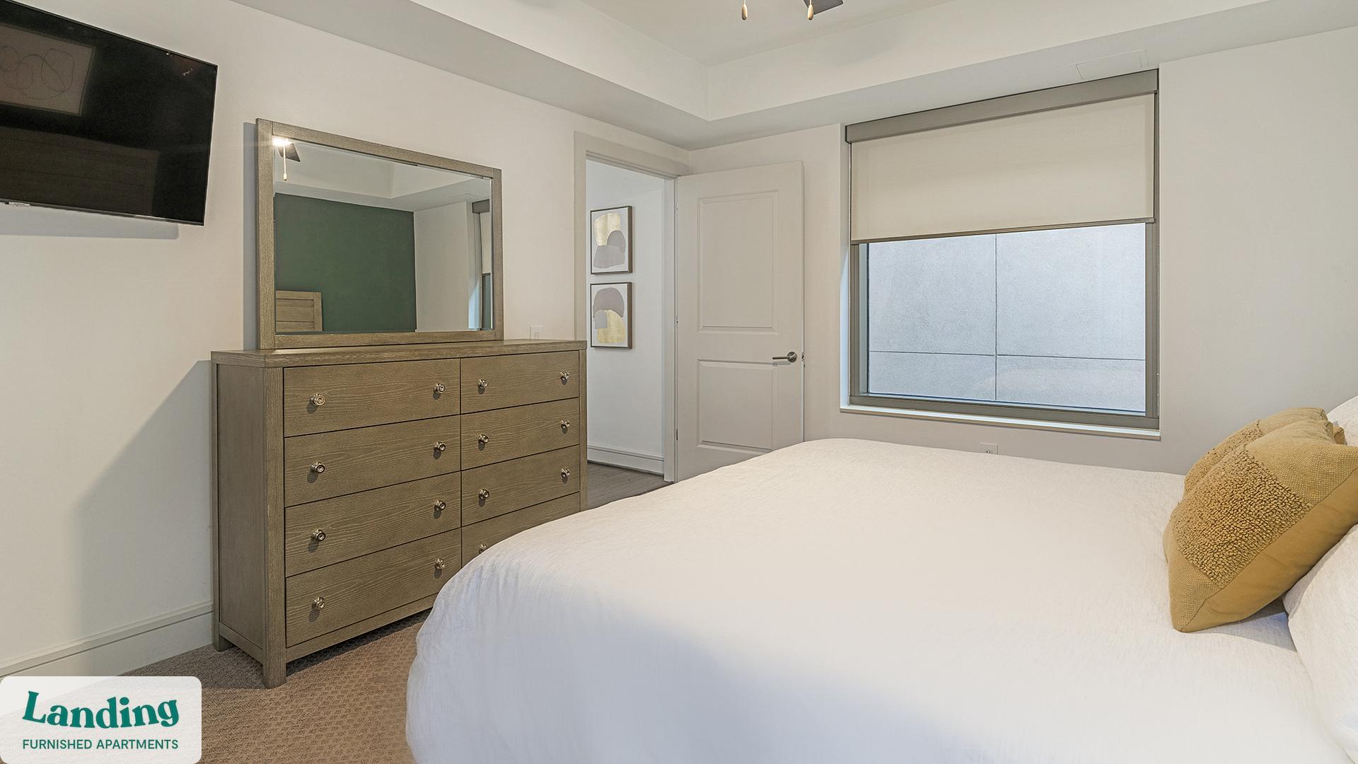 Building Photo - 777 Preston St