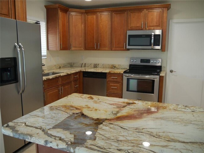 Building Photo - 3026 Vinson Ave