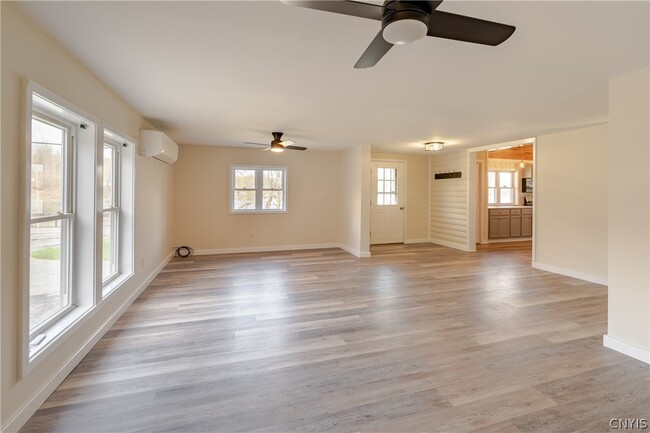 Building Photo - 6082 Reservoir Rd