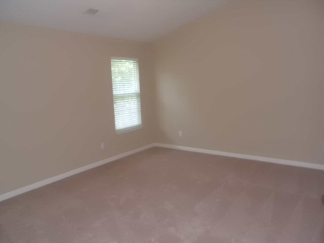 Building Photo - 4400 Chimney Springs Dr
