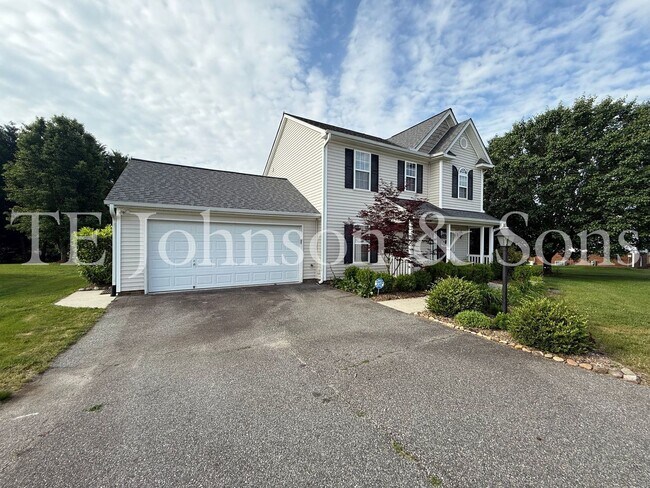 Building Photo - Charming 3-Bedroom Home with Modern Comfor...