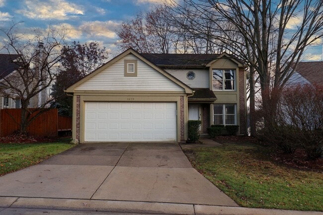 Building Photo - Rochester Hills 3 Bedroom Detached Condo