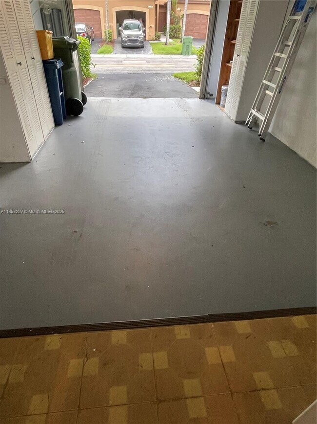 Building Photo - 1503 Veracruz Ln