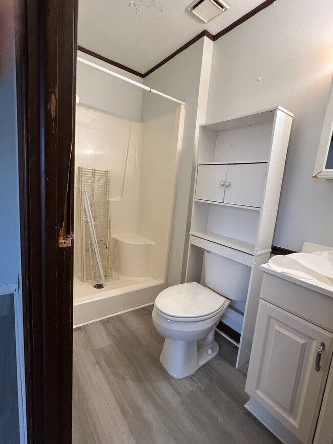 Building Photo - 2BD/ 2.5BA Townhouse near Town Center! Was...
