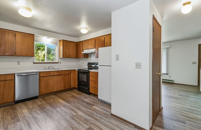 Building Photo - 4823 80th St NE