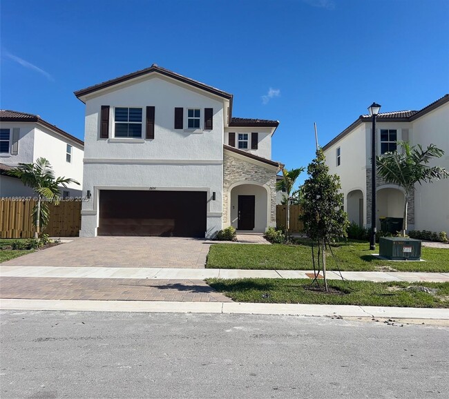 Building Photo - 2651 SE 24th Dr