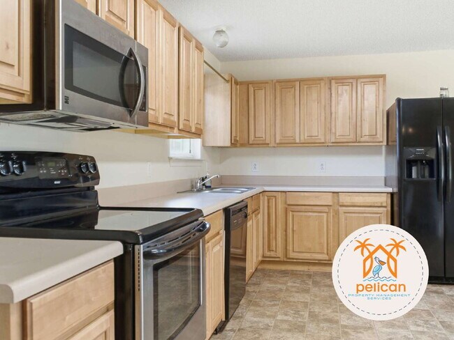 Building Photo - Charming 3-Bedroom Home with Spacious Open Layout – Minutes from Downtown Pensacola!