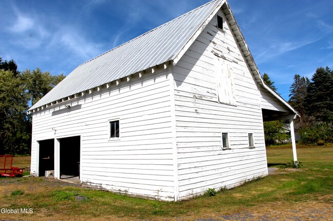 Building Photo - 2415 W Old State Rd