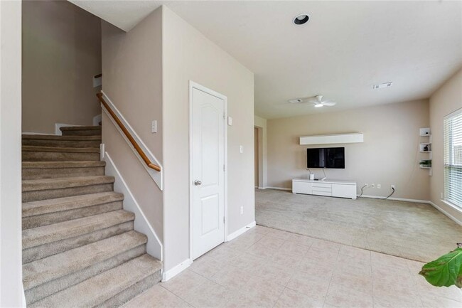 Building Photo - 10406 Harbor Canyon Dr