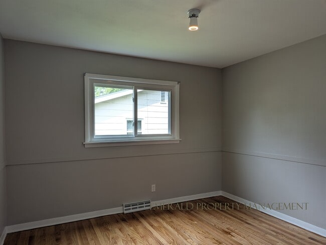 Building Photo - 1904 Wisteria Rd