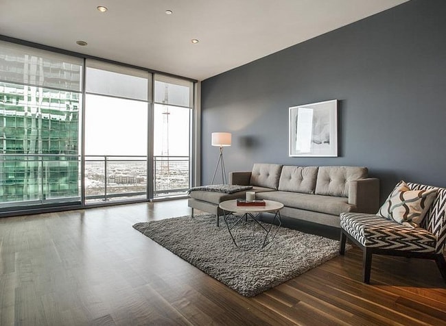 Building Photo - 2900 McKinnon-161.2