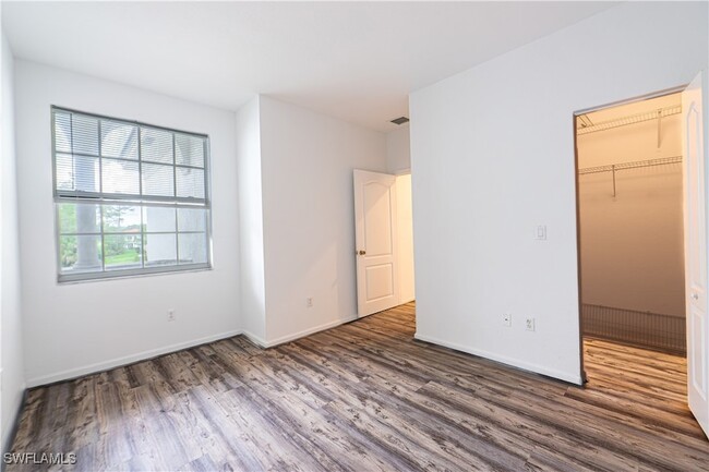 Building Photo - 7005 Romana Way