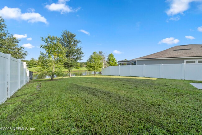 Building Photo - 8279 Meadow Walk Ln