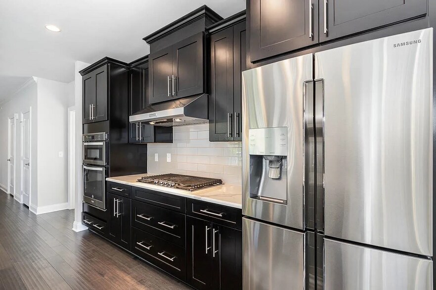 Kitchen - 10420 Sablewood Dr