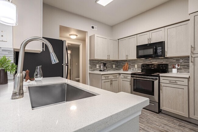 Building Photo - Move-In Special: 1 Month Free & No App/Admin Fees