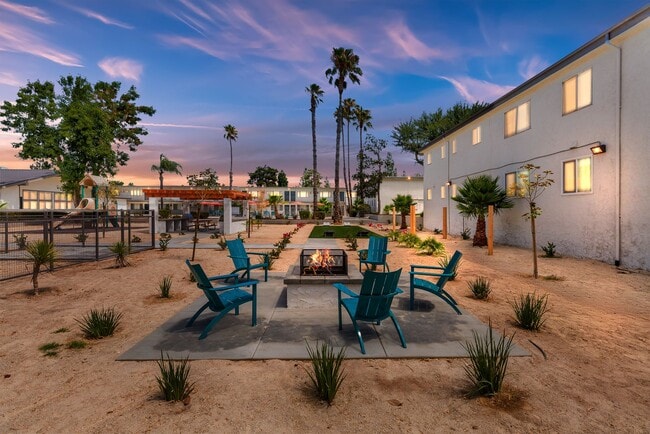 Building Photo - Sunnymead Apts