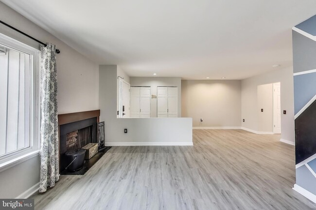 Building Photo - 18509 Owl Run Way