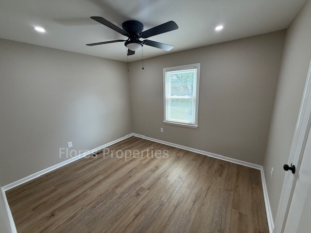 Building Photo - 1018 Urana Ave