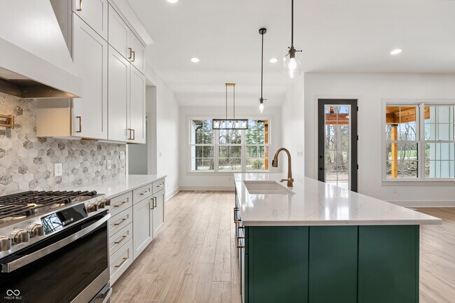 Building Photo - 5123 Oak Rdg Pl