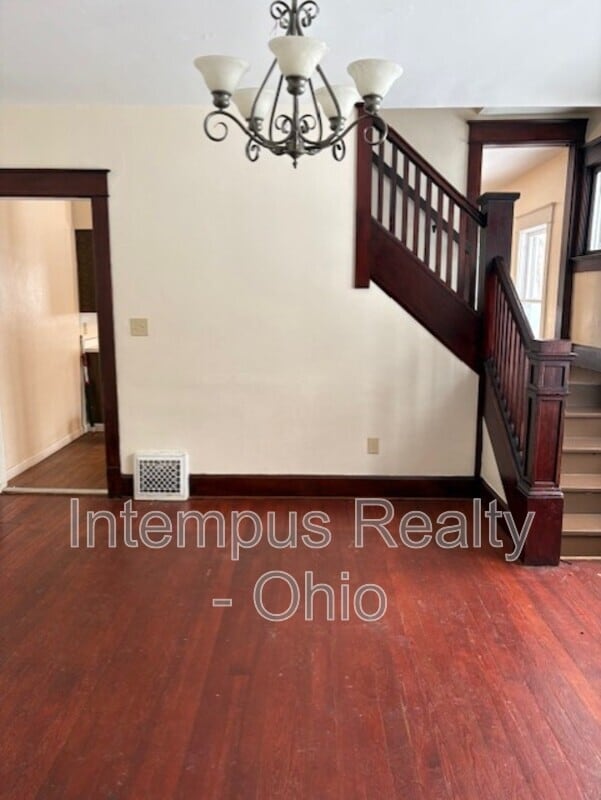 Building Photo - 241 Sexton St