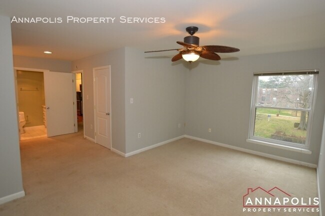 Building Photo - 13 silverwood circle #10