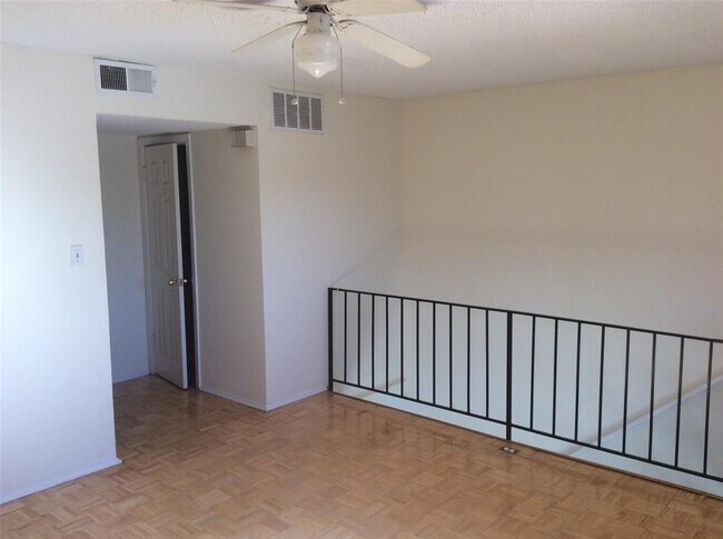 Building Photo - 1833 Wooten Park Dr