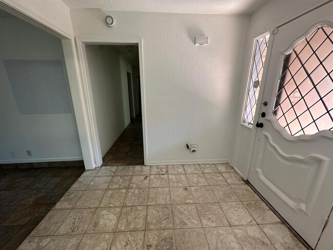 Building Photo - 8230 Amurwood Dr