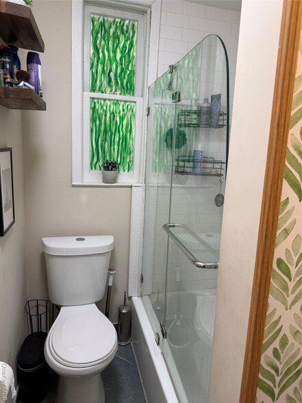 Building Photo - 255 Quincy Ave