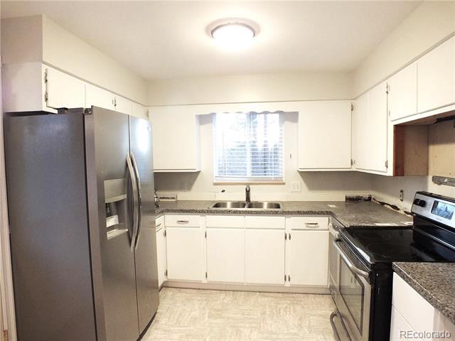 Building Photo - 6 Circle Dr