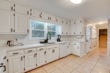 Building Photo - 2093 Breconridge Dr S W