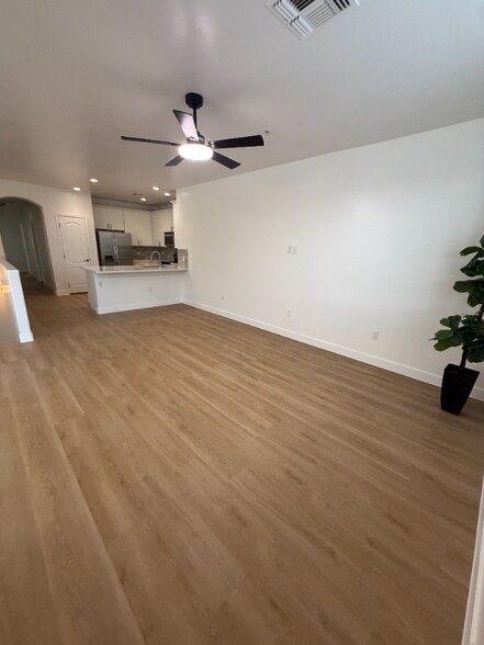 Building Photo - 7726 E Baseline Rd