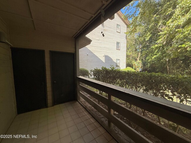 Building Photo - 1604 Arcadia Dr
