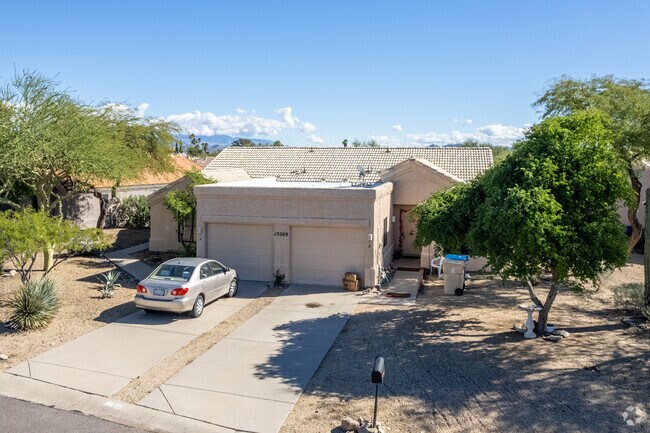 Primary Photo - 15209 N Ivory Dr