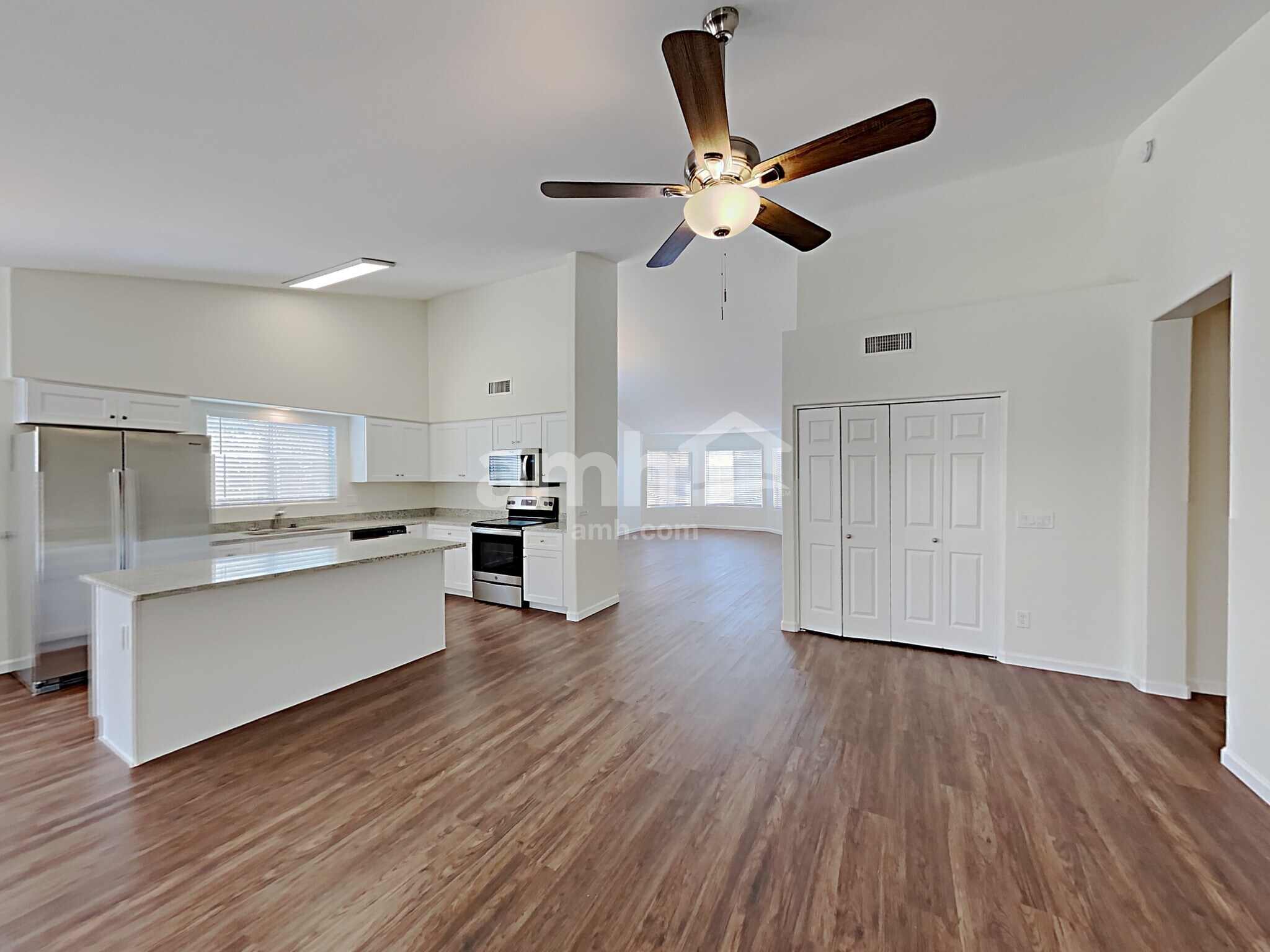 Building Photo - 4224 E Cathedral Rock Dr