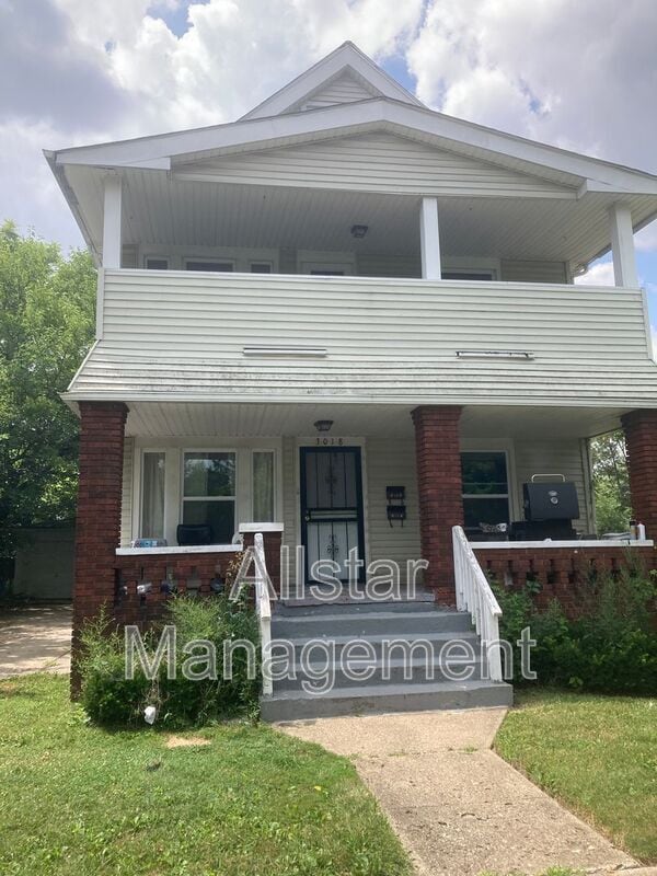 Building Photo - 3018 E 125th St