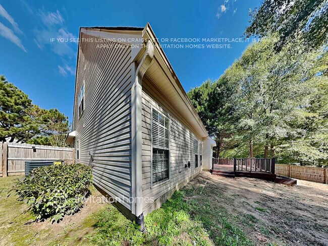 Building Photo - 204 Maywood Path