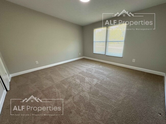 Building Photo - Private 3-Bedroom Home on Hideaway Mountai...