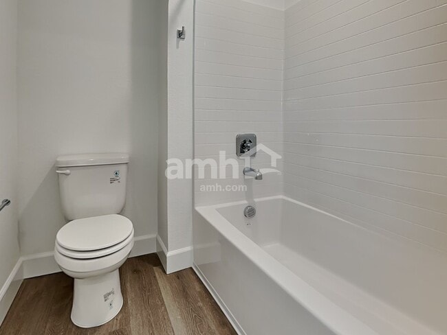 Building Photo - 9230 River Owl Ct