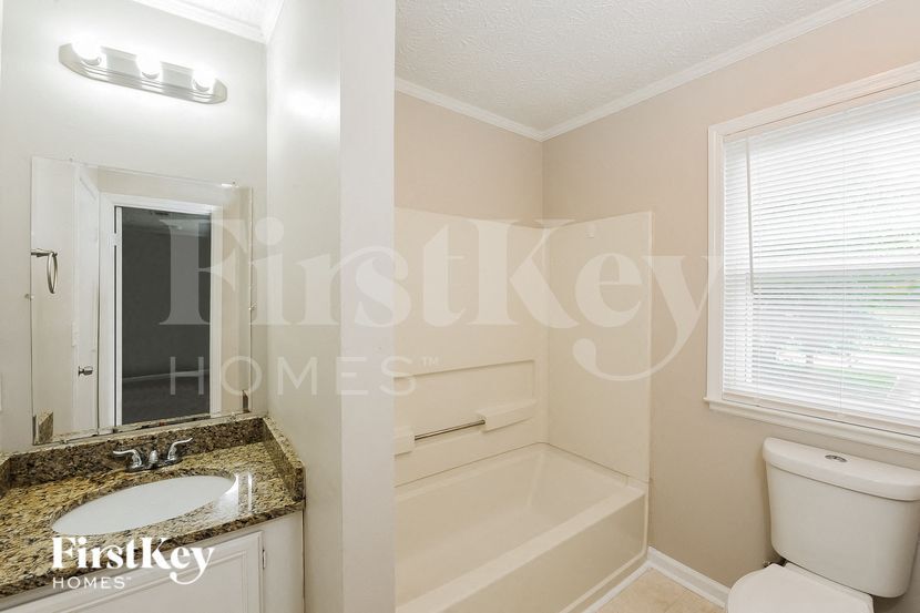 Building Photo - 6770 Bent Creek Dr