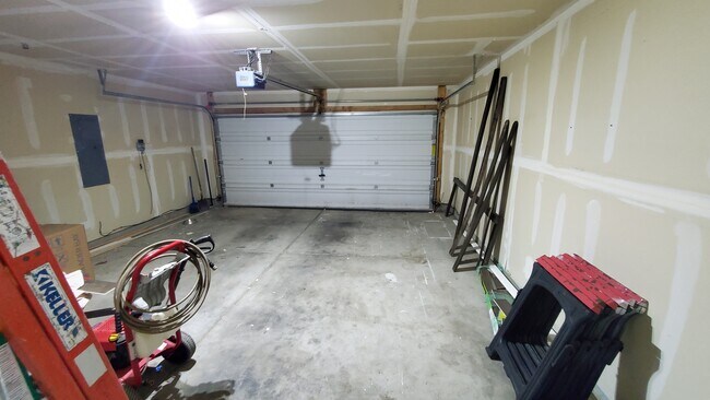 Garage - 36 Salida del Sol