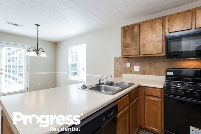 Building Photo - 413 Kirkland Dr
