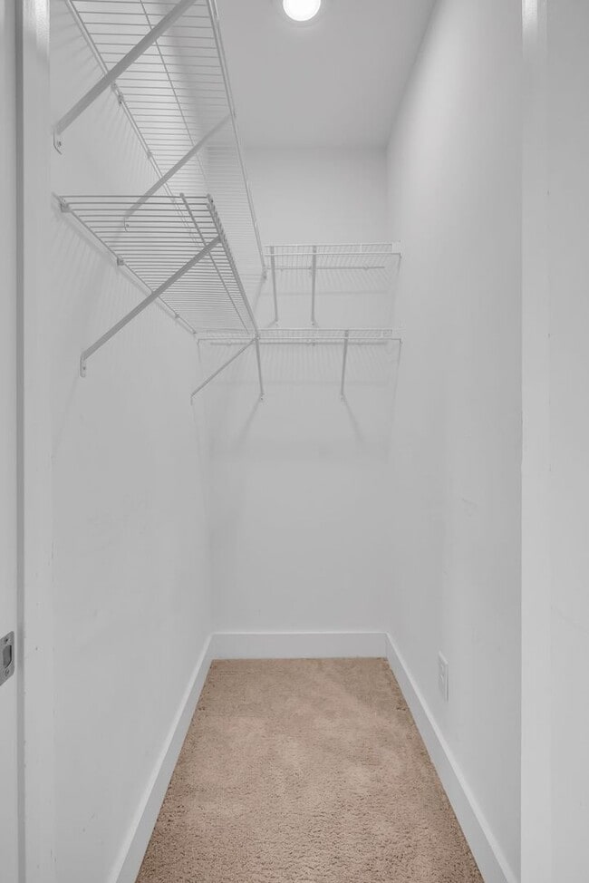 Building Photo - Cottage Park Home