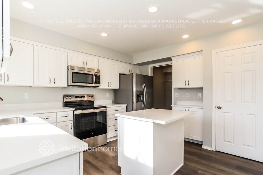 Building Photo - 8118 Hunter Pl