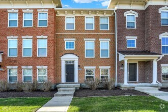 Building Photo - 6363 Fairfield St