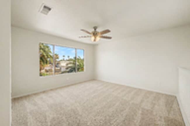 Building Photo - Newly Remodeled Home