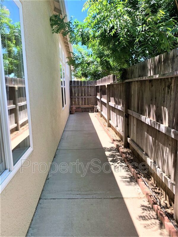 Building Photo - 857 Tannehill Dr