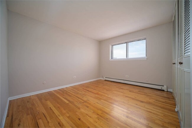 Building Photo - 5450 N Winthrop Ave