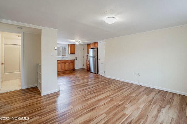 Building Photo - 105 Coolidge Ave