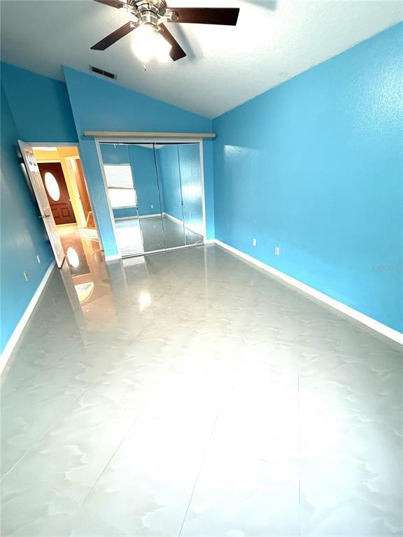 Building Photo - 9217 Valencia Palms Dr