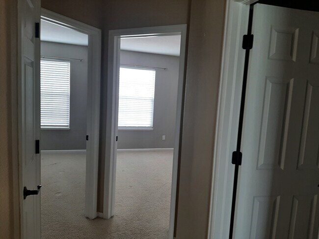 upstairs hall - 14219 Woodrock Path